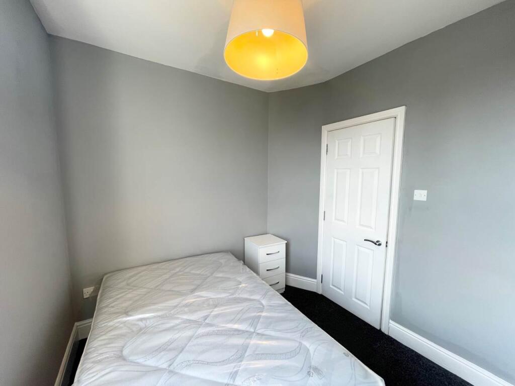 Main image of property: Knowle Terrace (Room 2), Burley, Leeds