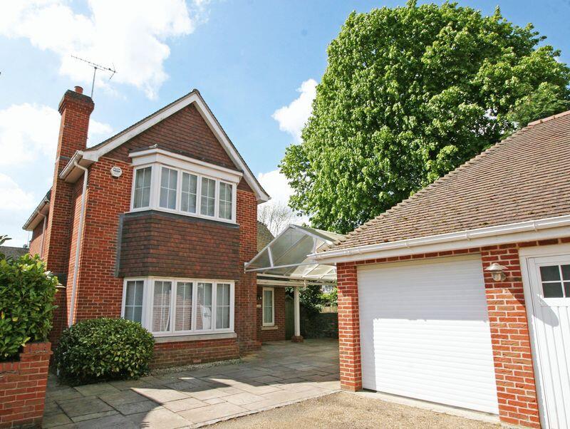 Main image of property: Kingsway Mews, Farnham Common £2900pcm 