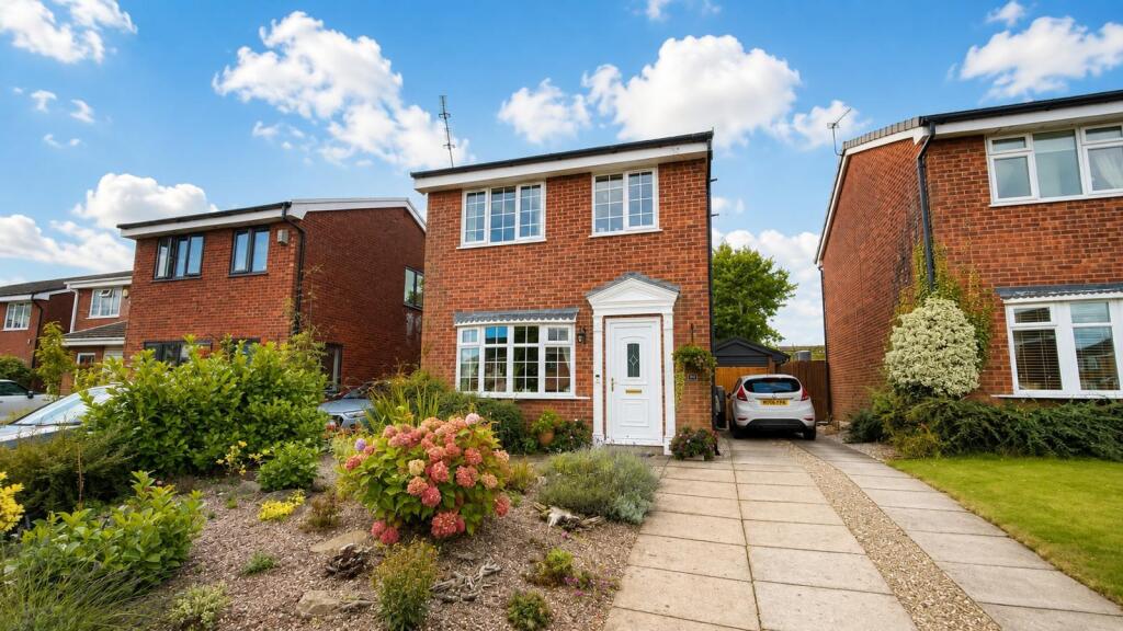 Main image of property: Thirlmere, Macclesfield