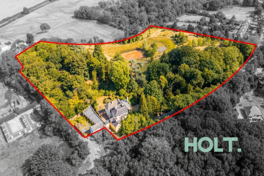 Main image of property: Keresley House, Tamworth Road, Keresley, Coventry, CV7 8JG
