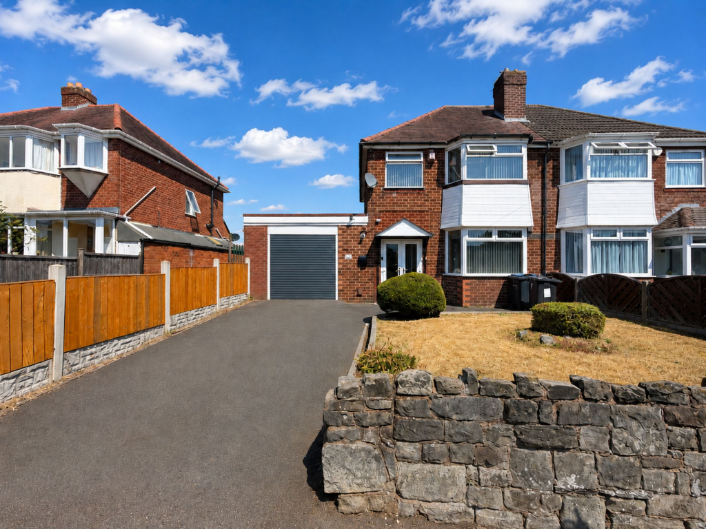 Main image of property: The Vineries, Birmingham, B27