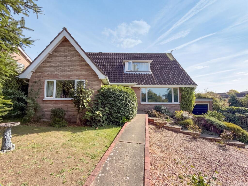 Main image of property: Hillside, Cromer, NR27