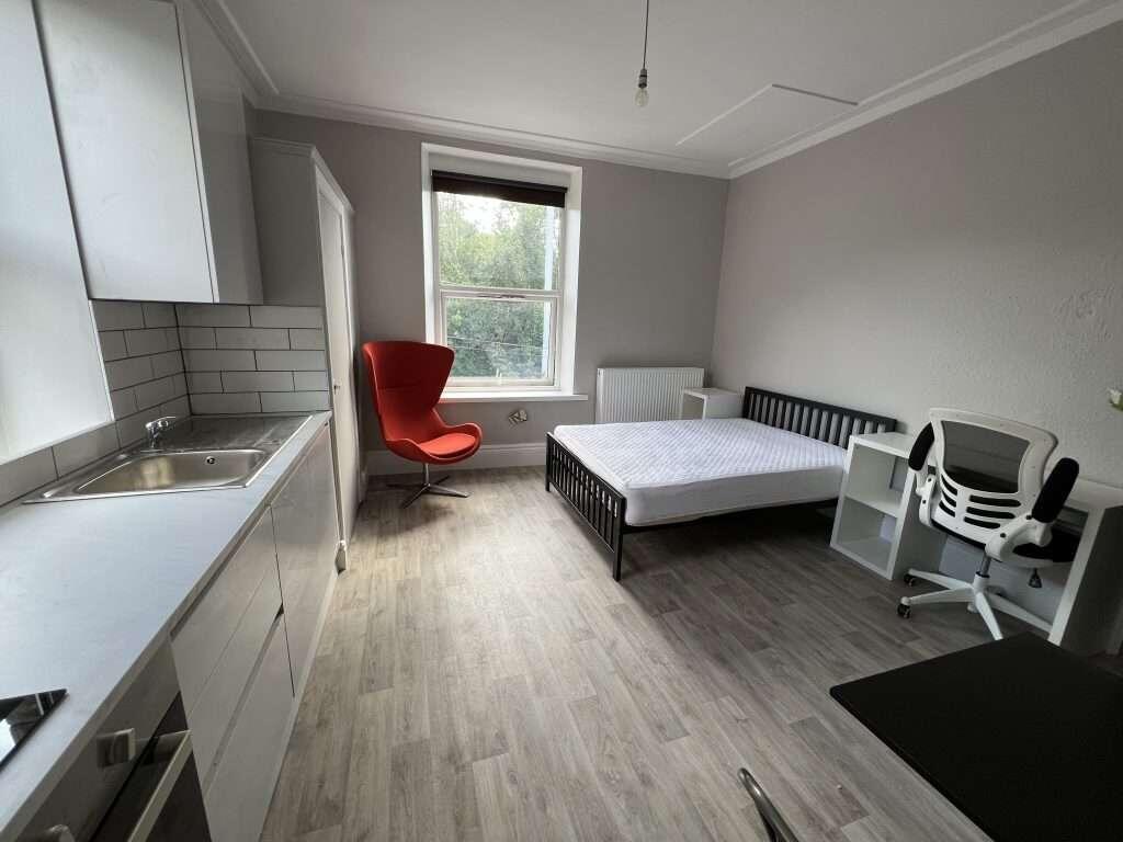 Main image of property: Flat 5, 2 Harcourt Road, Crookesmoor, S10 1DJ