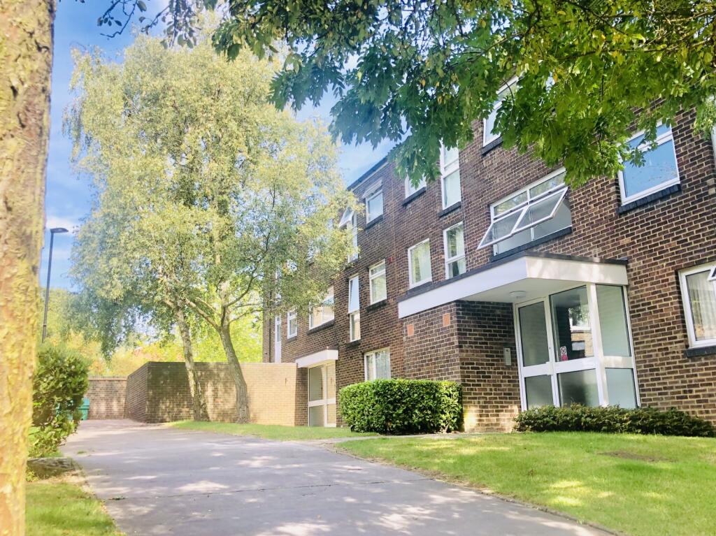 Main image of property: Woodpecker Mount, Pixton Way, Croydon, CR0