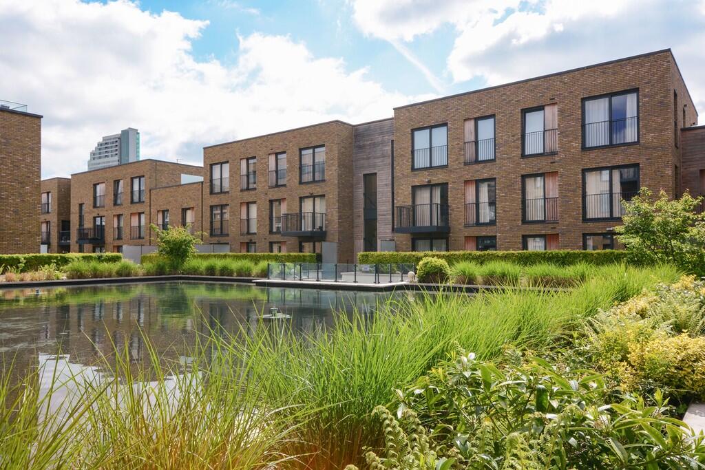 Main image of property: Marine Wharf, Canada Water, SE16