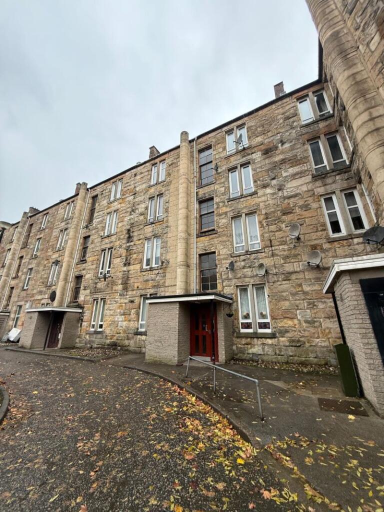 Main image of property: 3/2, 51 Mannering Court, Glasgow, Lanarkshire, G41 3QH