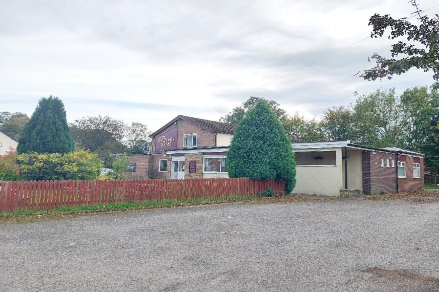 Main image of property: Drovers Inn Denbigh Road, Mold, CH7 1SW