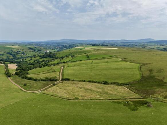 dji_fly_20260622_150934_0280_1782666495438_photo.J