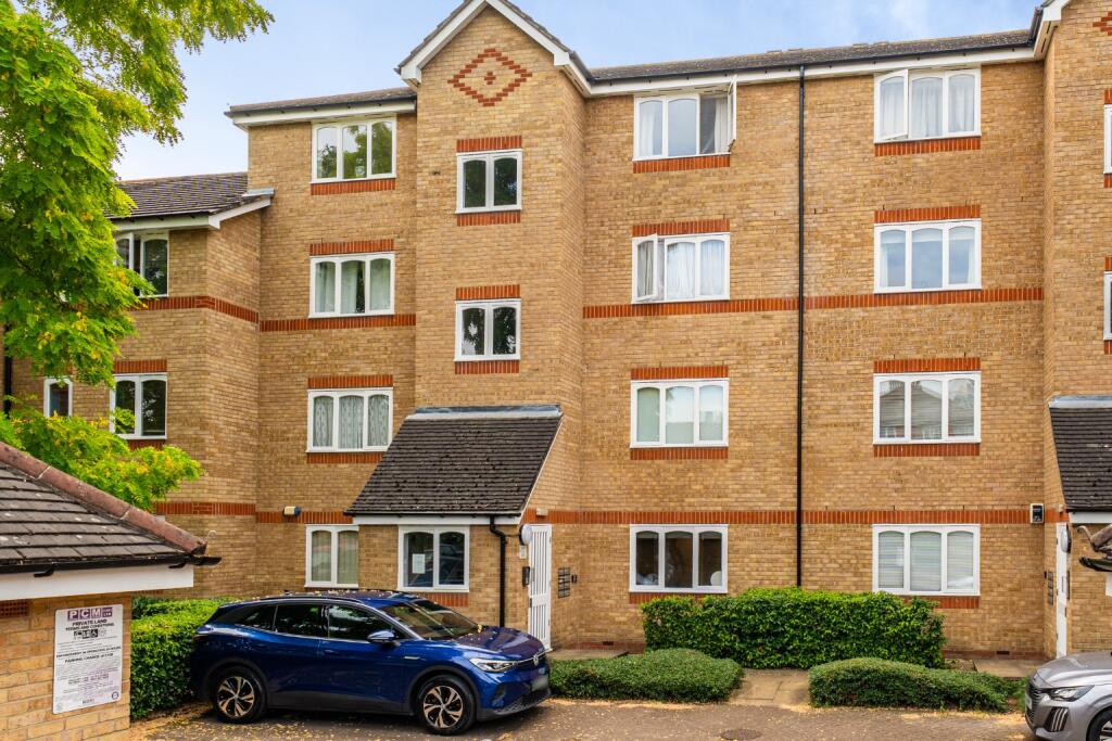 Main image of property: Telegraph Place, Isle of Dogs, E14.