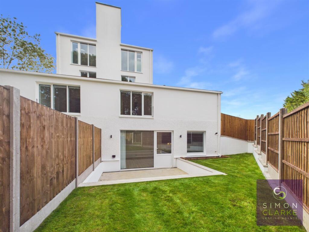Main image of property: Weirdale Avenue, Whetstone, N20
