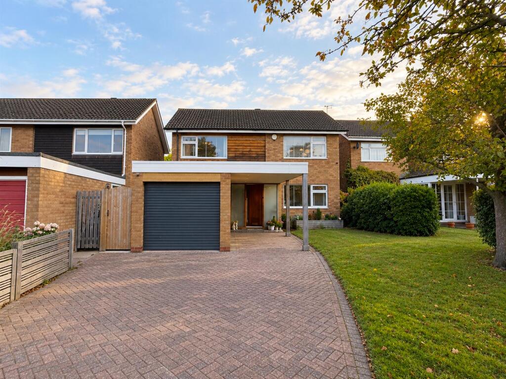 Main image of property: Fordham Avenue, Stratford-Upon-Avon