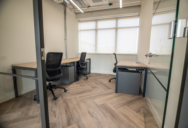 3 Person Office 202