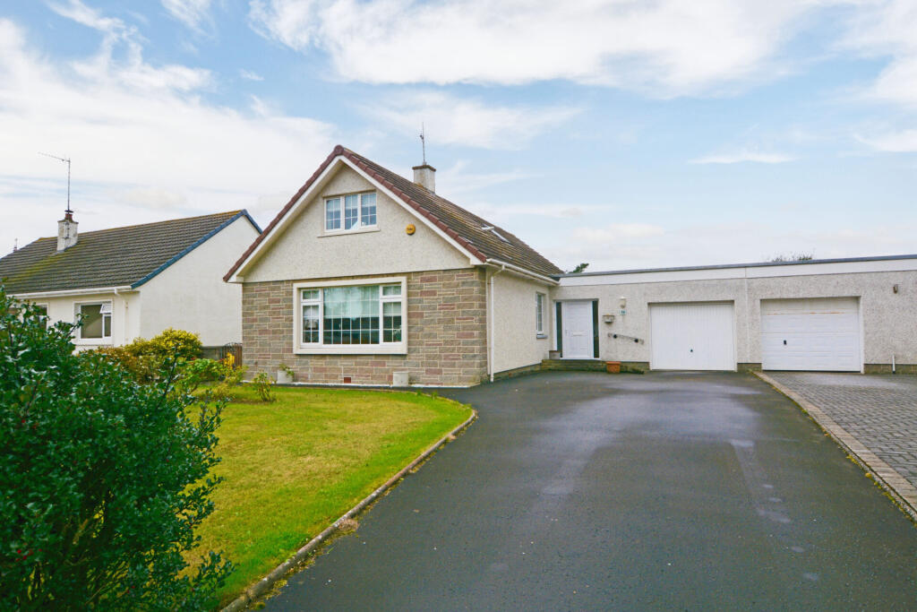 Main image of property: 31 Gailes Road, Barassie, Troon, KA10 6TB