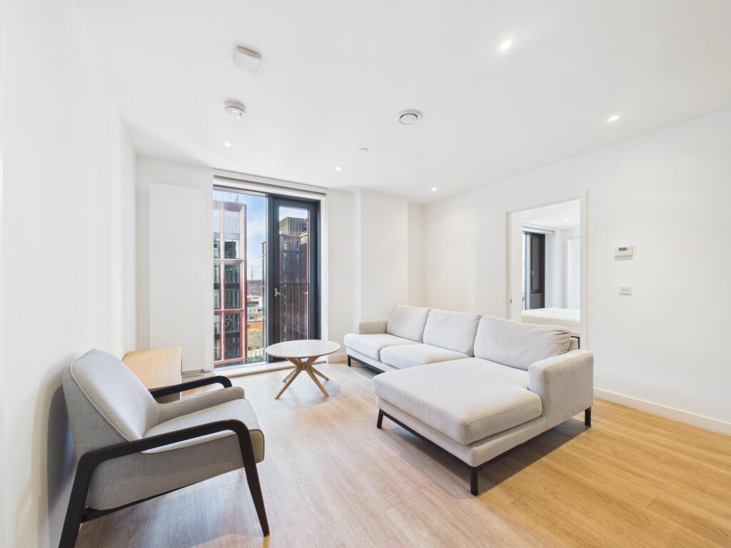 Main image of property: Uhuas, Symphony Park, Manchester