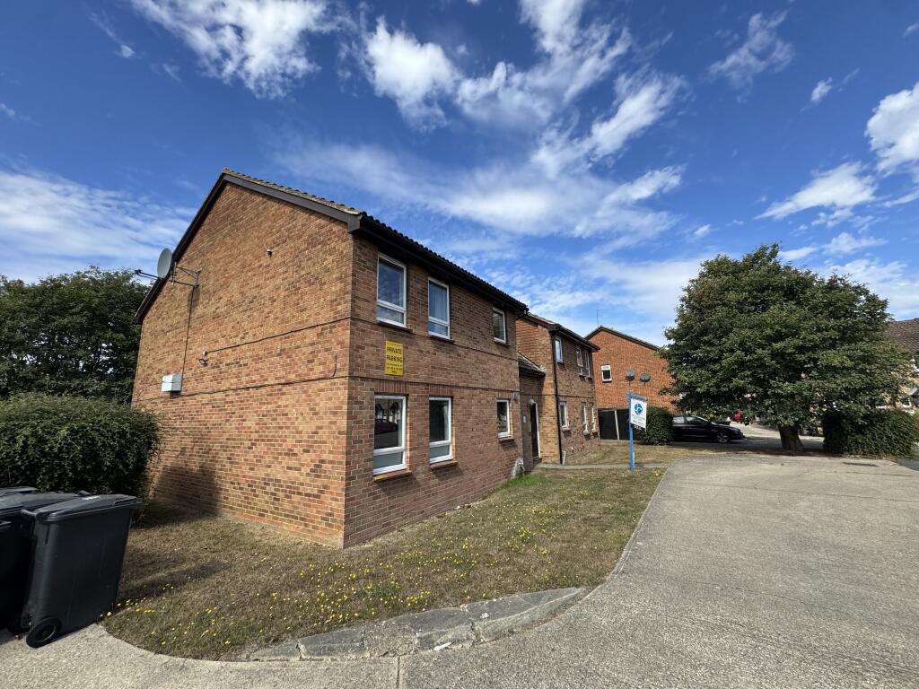 Main image of property: Broadway, Silver End, Essex