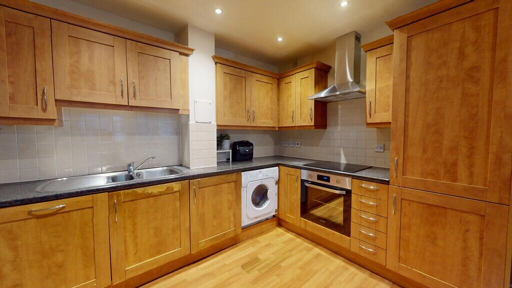 Main image of property: 2 Bed Flat To Let in Norbury