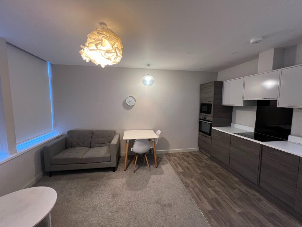 Main image of property: K2 North, 70 Bond Street, Hull, Yorkshire, HU1 3EN, UK