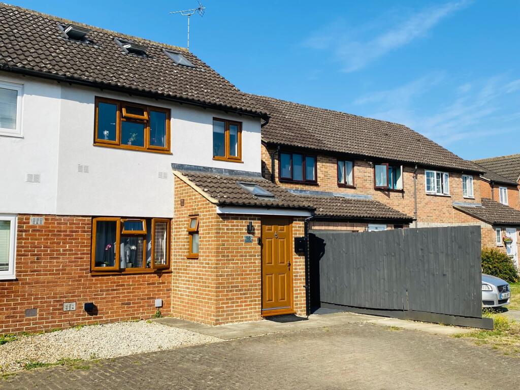 Main image of property: Kestrel Way, Bicester, Oxfordshire
