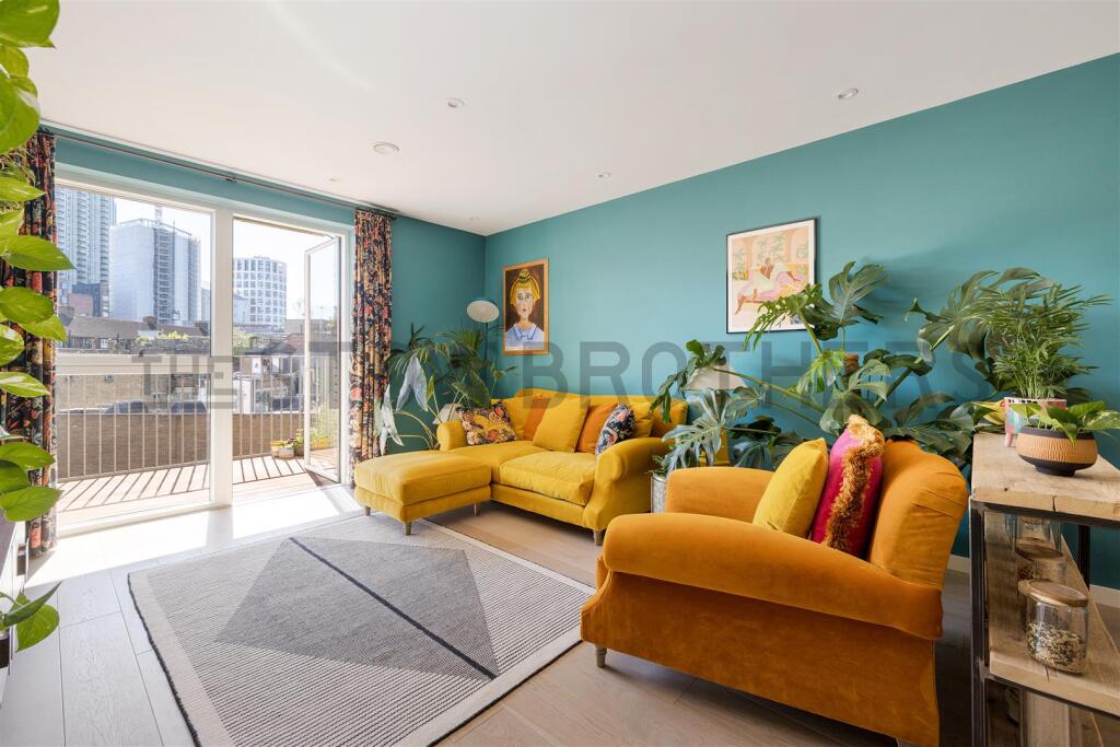 Main image of property: New North Road, Islington