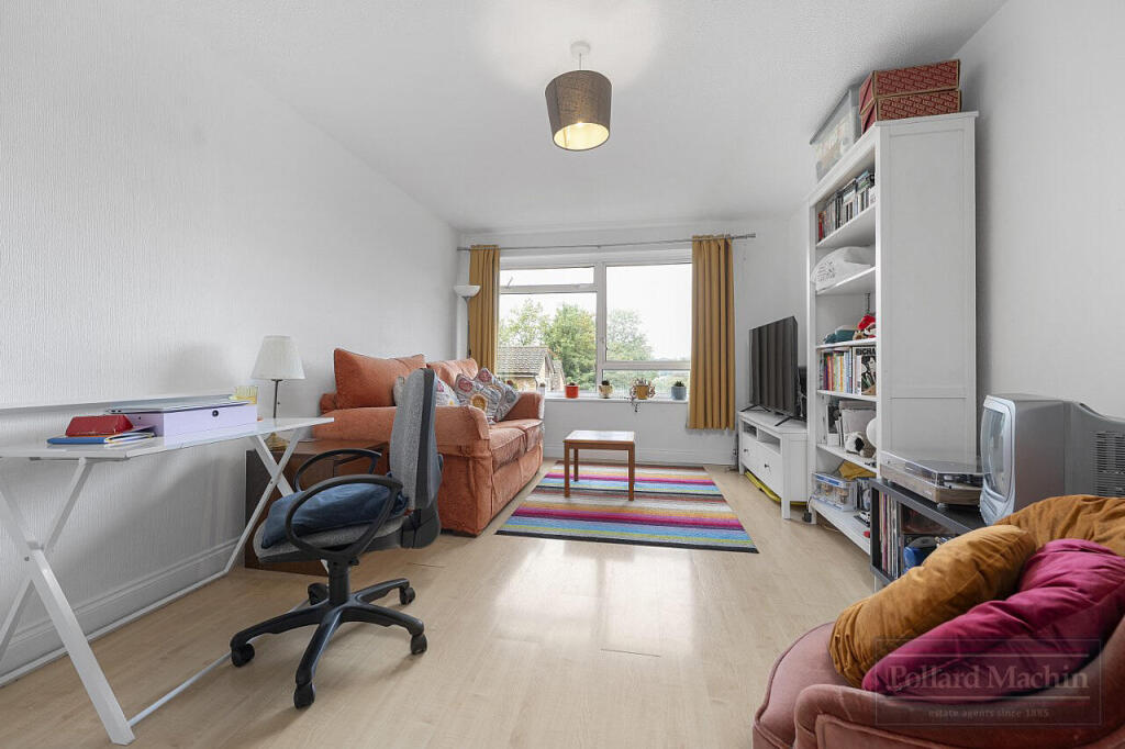 Main image of property: Hillside Road, Whyteleafe