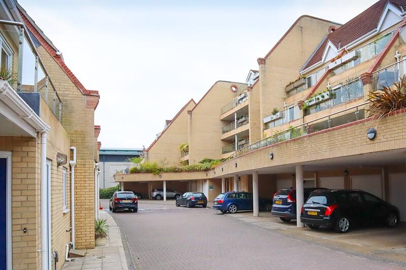 Main image of property: St James Meadow, Norwich, NR3