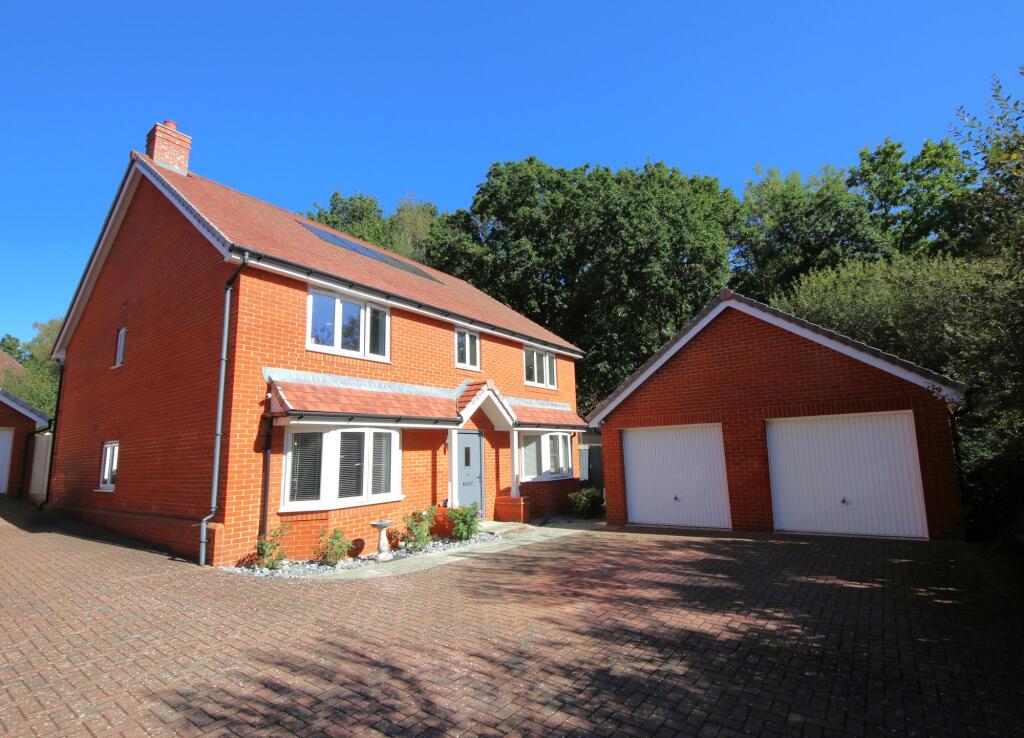 Main image of property: Cleverley Rise, Bursledon, SO31