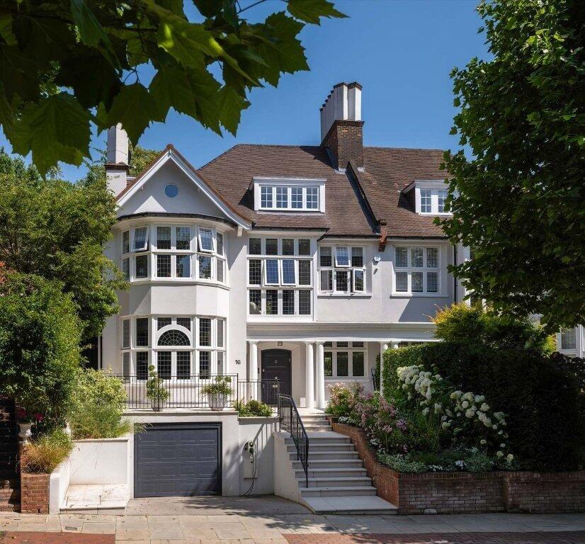 Main image of property: Rosecroft Avenue, London