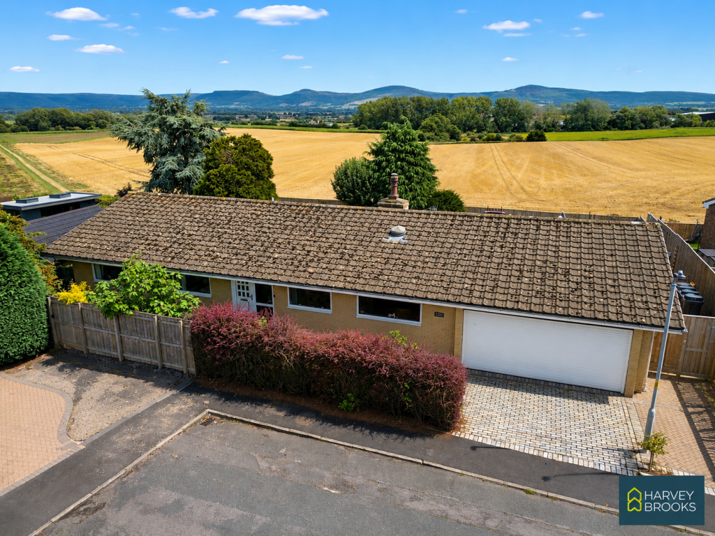 Main image of property: Bracken Hill Walk, Seamer