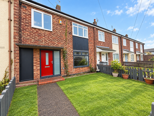Main image of property: Scoresby Road, Moreton