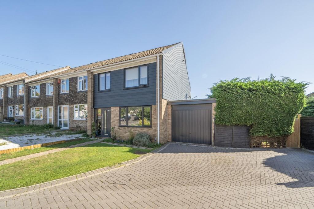 Main image of property: Montgomery Walk, Waterlooville