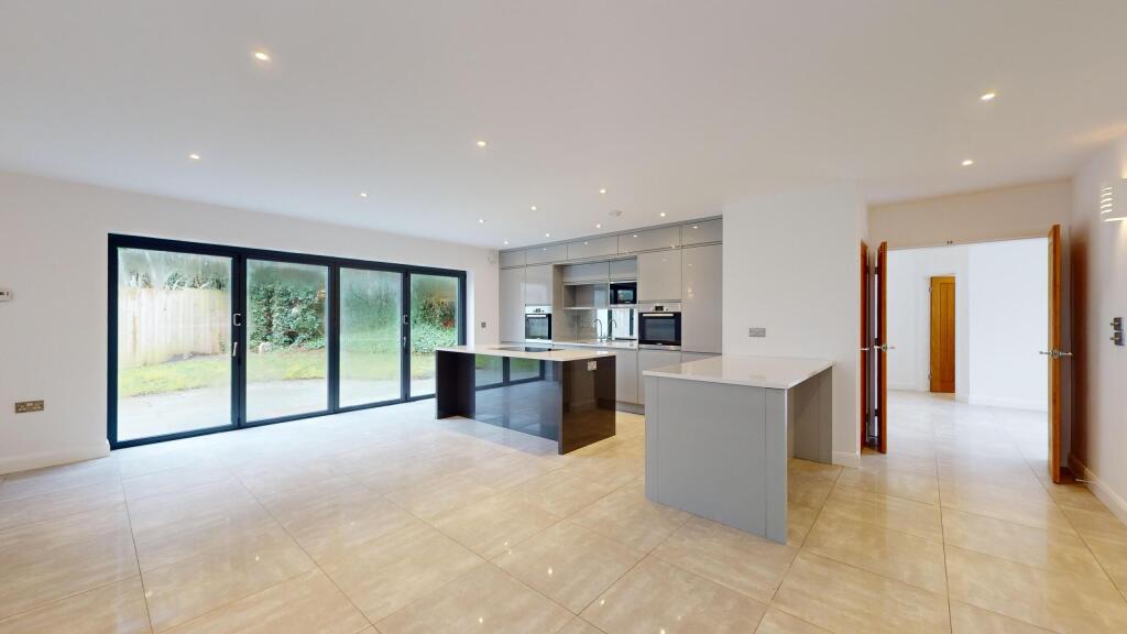 Main image of property: Wetherby Road, Harrogate, North Yorkshire