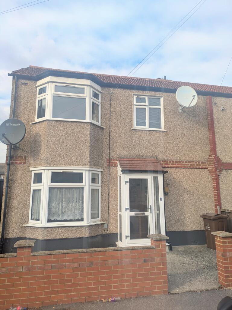 Main image of property: Heath Road, Romford, Essex, RM6