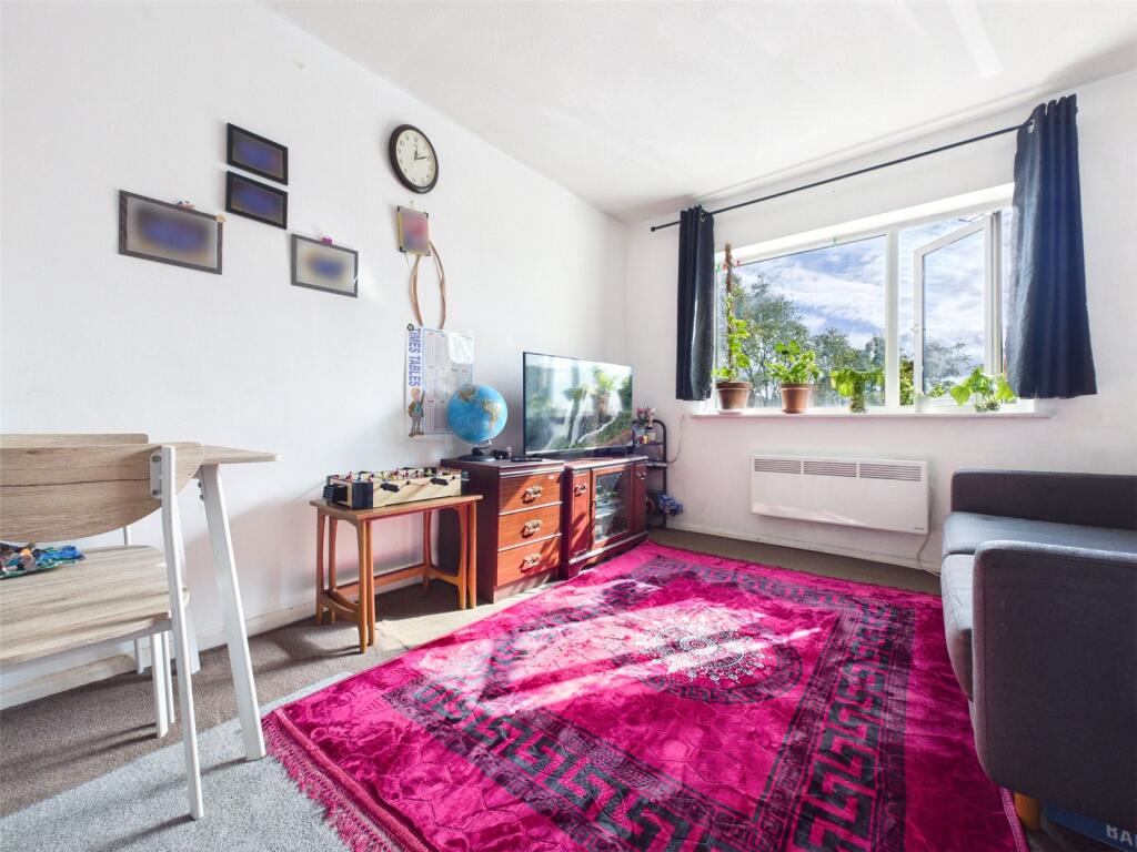 Main image of property: 523 Yeading Lane, Middlesex