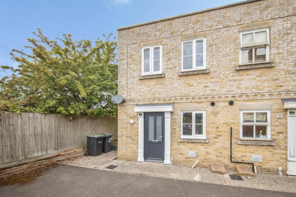 Main image of property: Mascot Square, Colchester