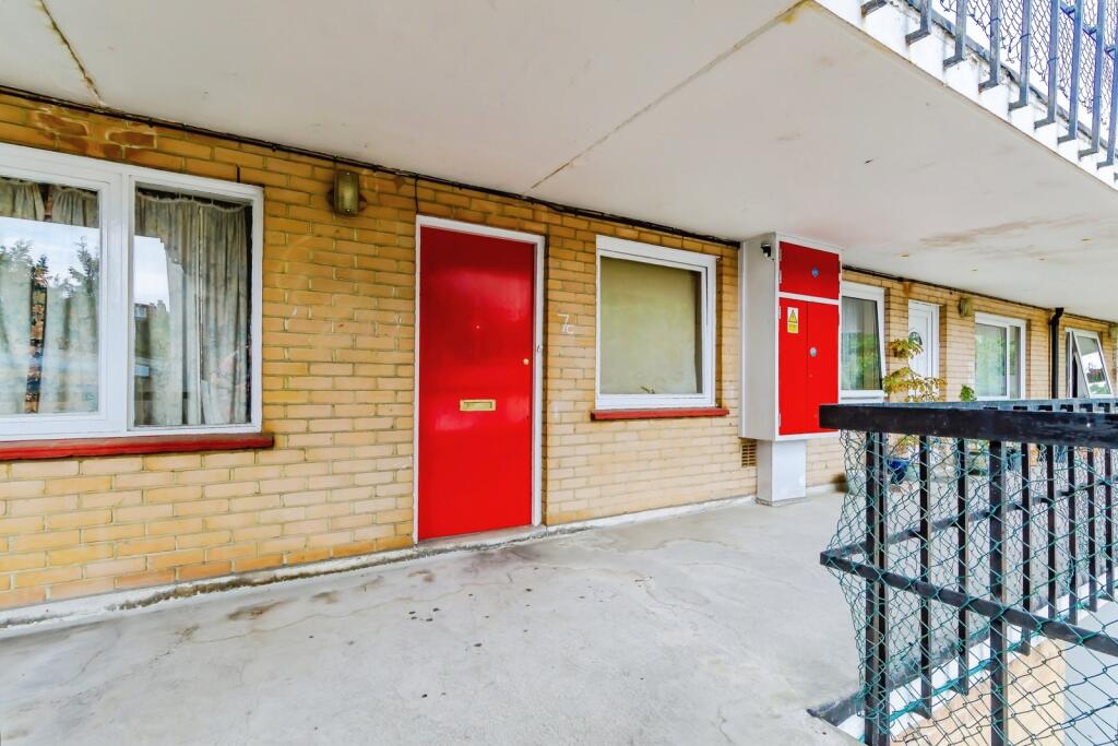 Main image of property: High Street, Caterham, Surrey, CR3