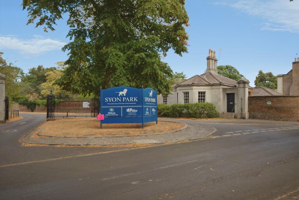 Main image of property: Park Road, Isleworth