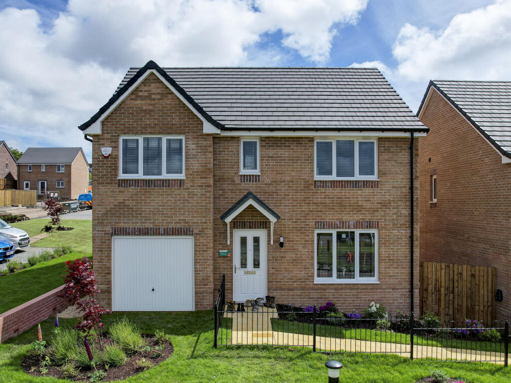 Main image of property: Kings Gate, 
Kings Road, 
Beith, 
Ayrshire, 
KA15 2DF