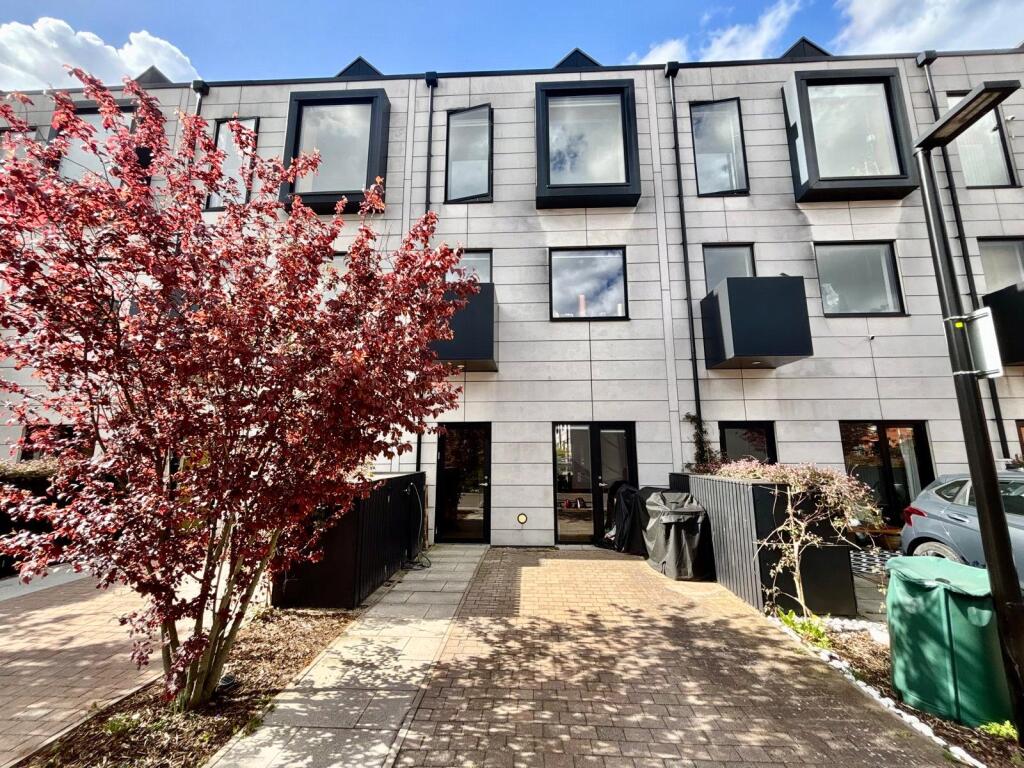Main image of property: Rotton Park Street, Birmingham, B16