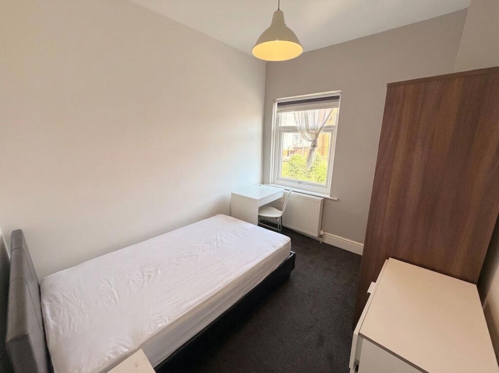 Main image of property: 5 Calvert Street, Salford, M5