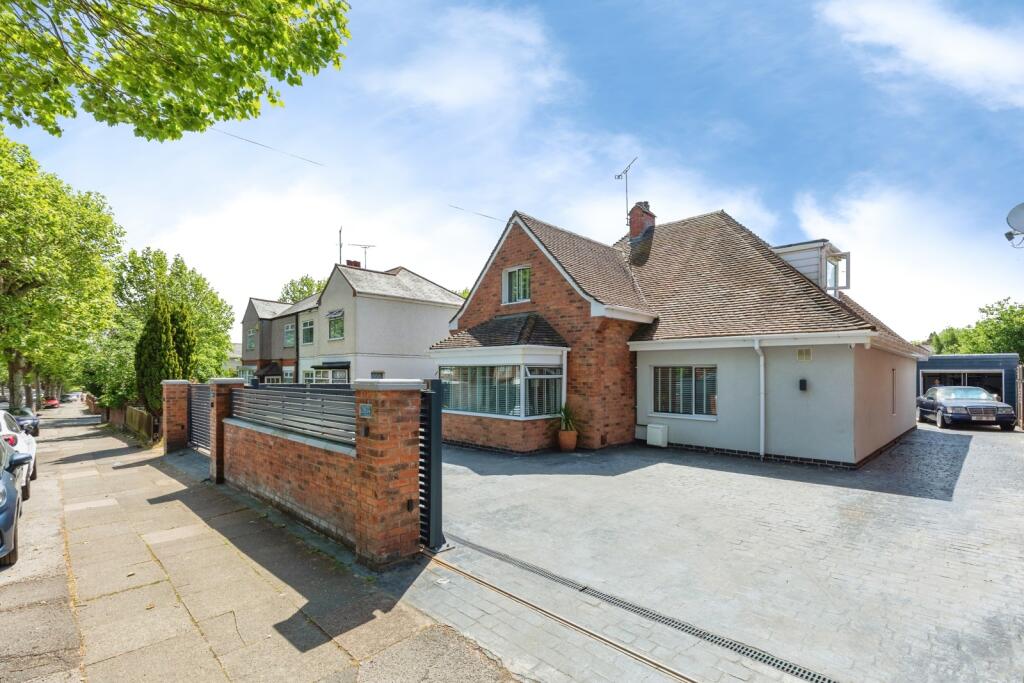 Main image of property: Lythalls Lane, Holbrooks, Coventry, CV6