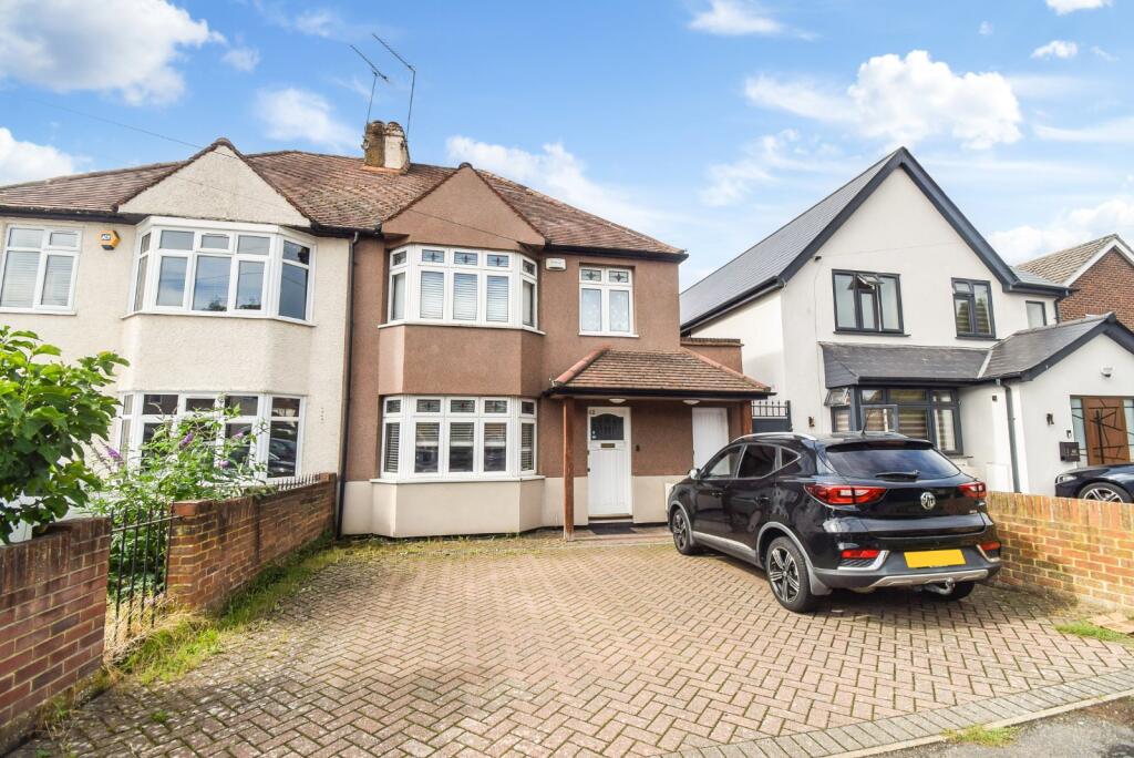 Main image of property: Chiltern Road, Burnham, Buckinghamshire, SL1