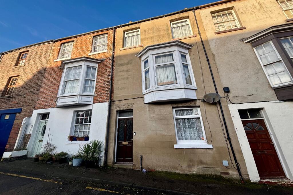 Main image of property: Aberdeen Place, Scarborough