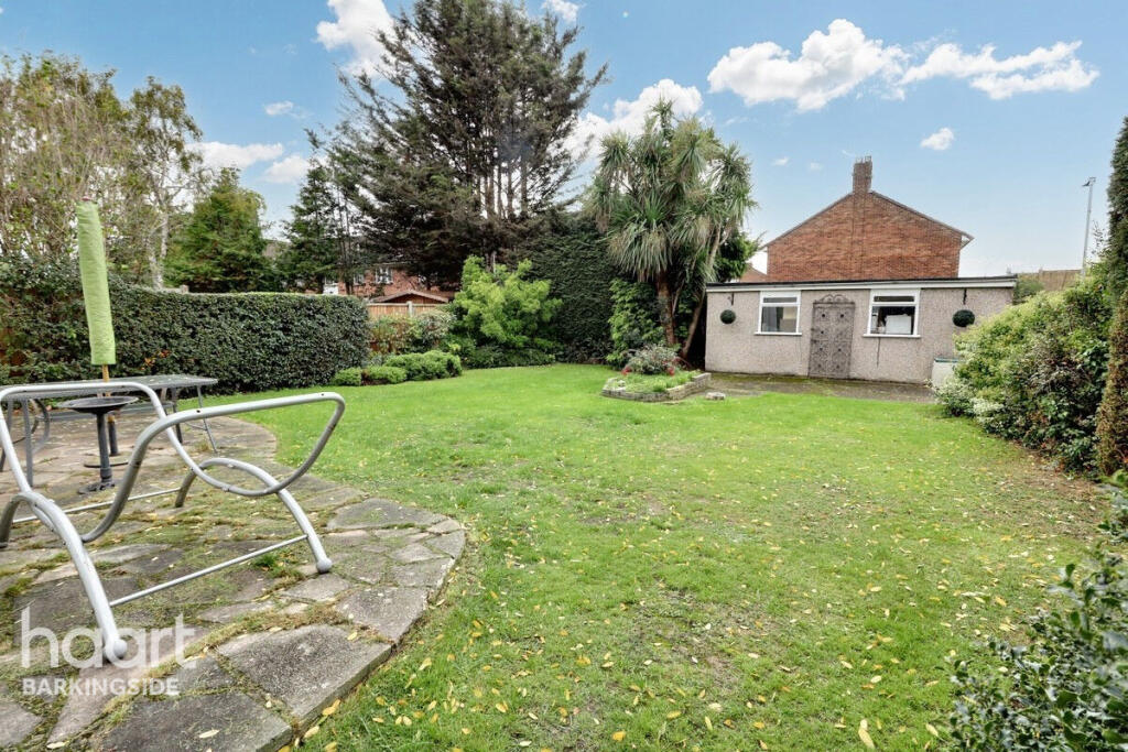 Main image of property: Oakleafe Gardens, Barkingside