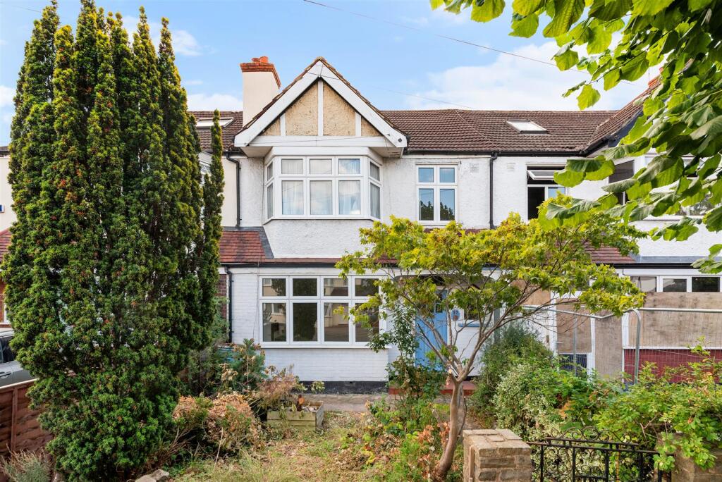 Main image of property: Greenway, Raynes Park