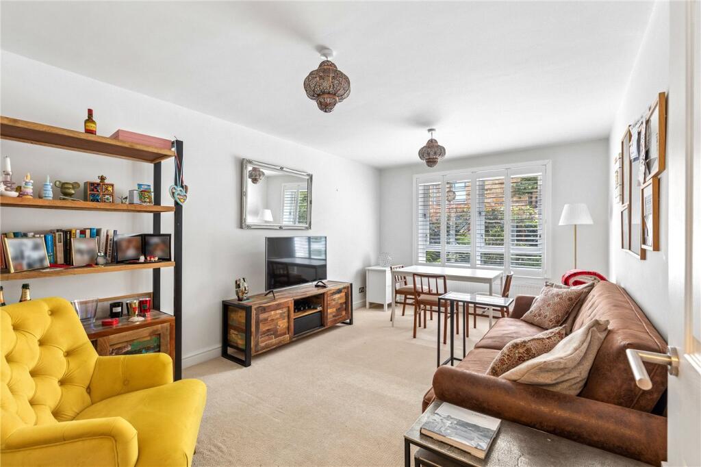 Main image of property: Lofting Road, London, N1