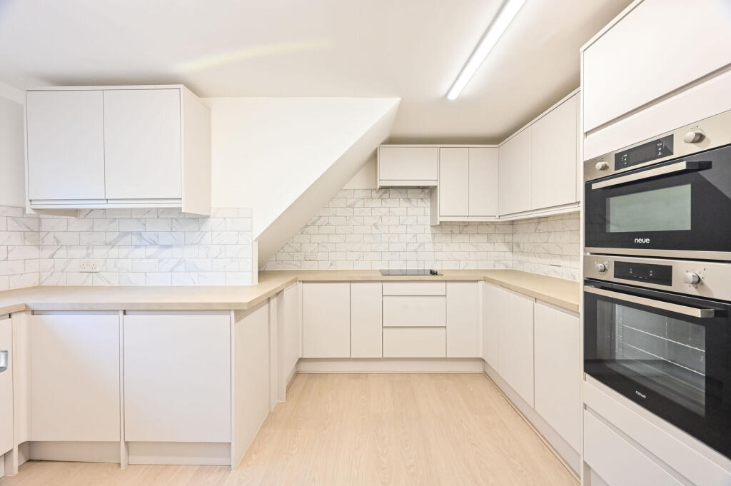 Main image of property: Regent Square, E3, Bow, London, E3