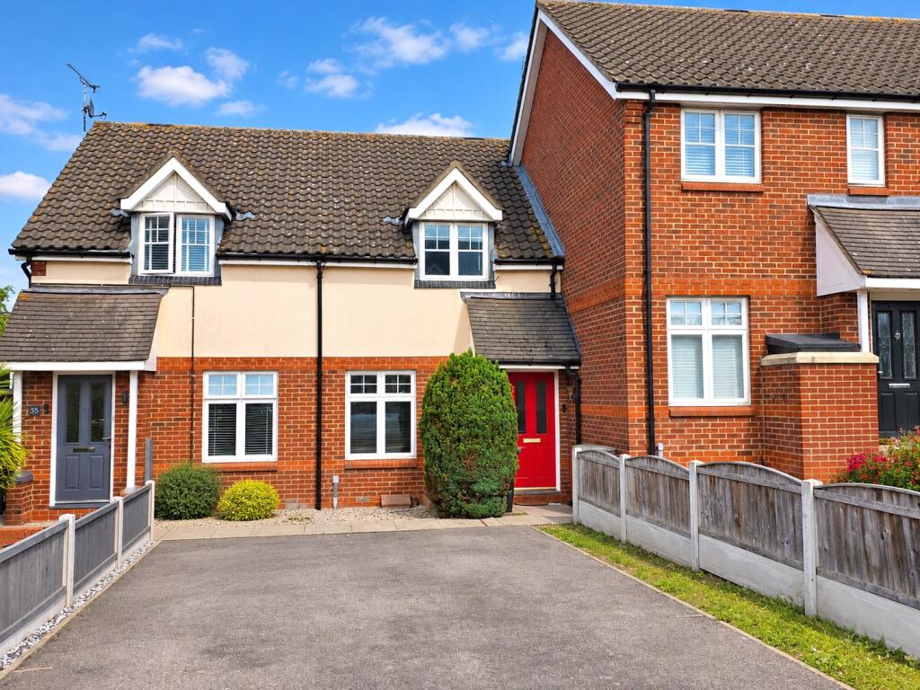 Main image of property: Swallow Close, Rayleigh, Essex, SS6