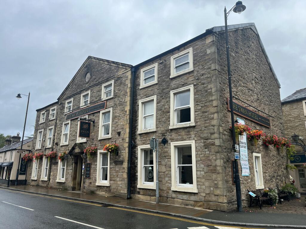 Main image of property: Swan Hotel, 62 King Street, Whalley, Clitheroe, BB7 9SN