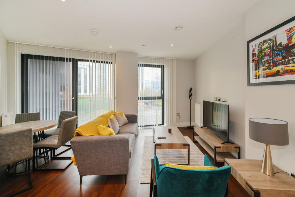 Main image of property: Orchard Wharf, Canary Wharf, E14