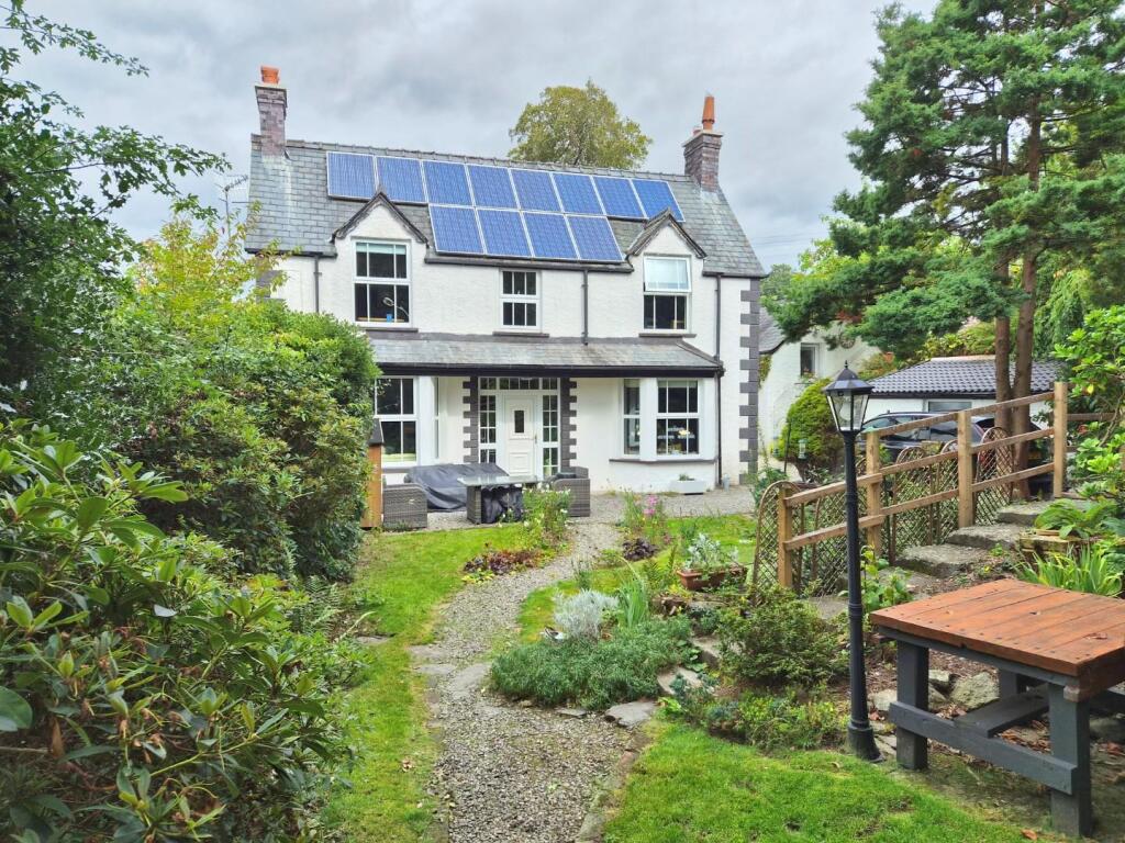 Main image of property: Llandderfel, Bala